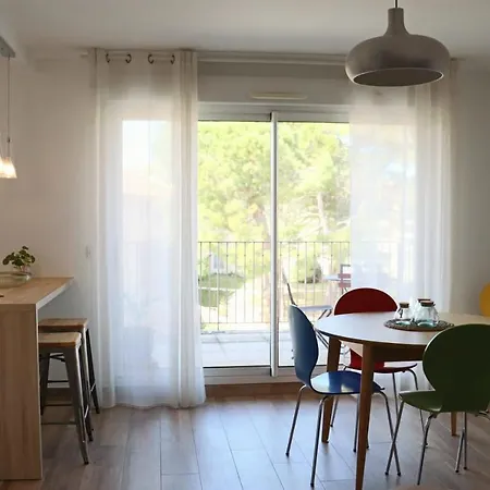 アパート Centre La Terrasse Des Capucines Avec Garage Privee ユゼ